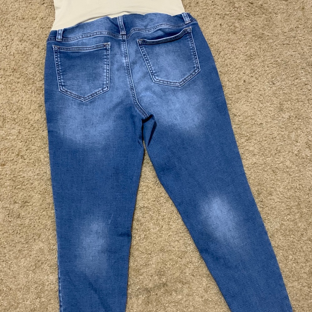 A-glow Maternity Skinny Jeans - Picture 3 of 5